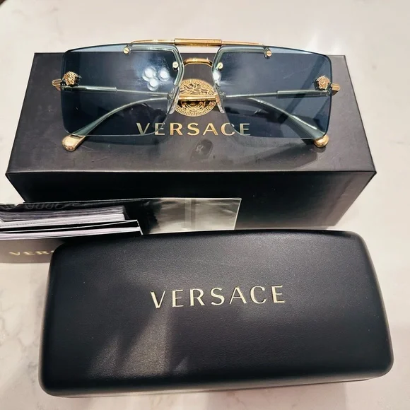 Sunglasses (Versace)